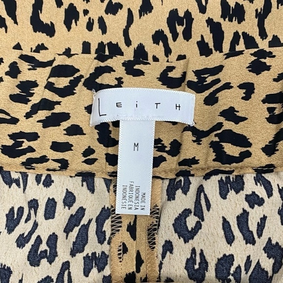 Nwt | Leith Leopard Print Tie Front Crop Flare Pants Size Medium - Picture 3 of 8